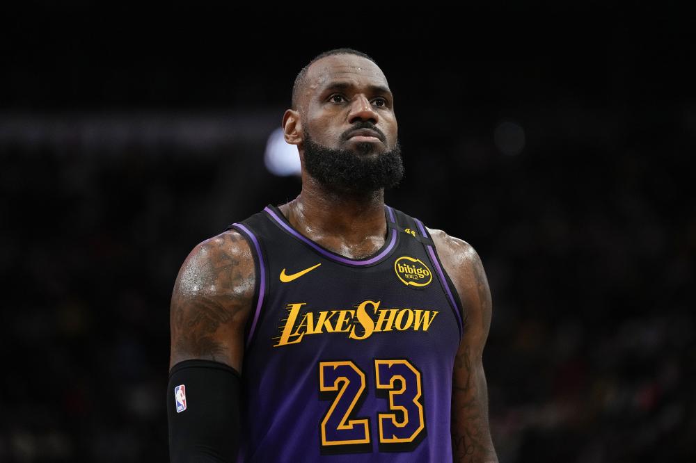 顺势加速突 顺势加速突